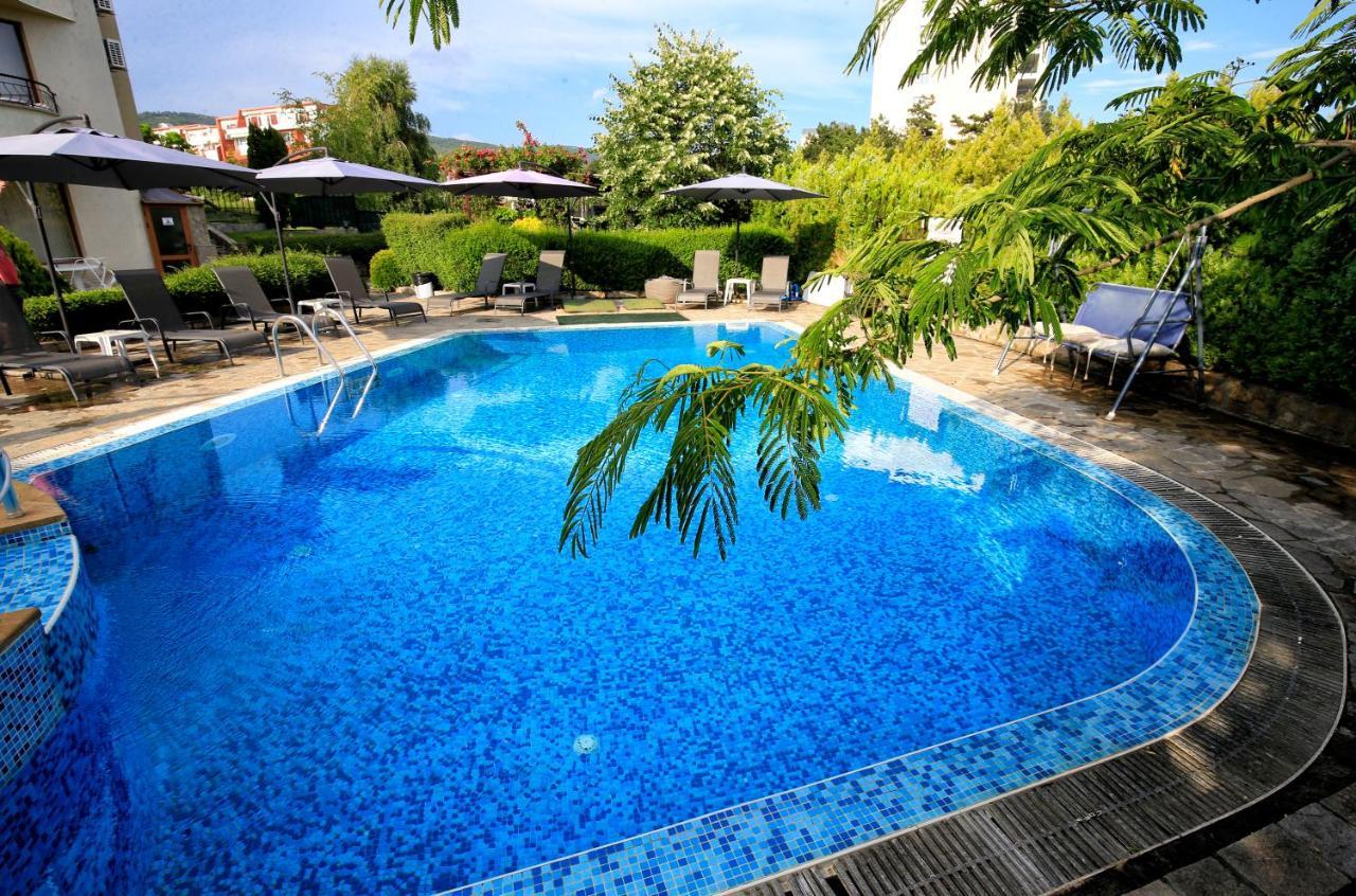 Stayinn Rainbow Houses Beachfront By Asteri Hotels Pantai Sunny Luaran gambar