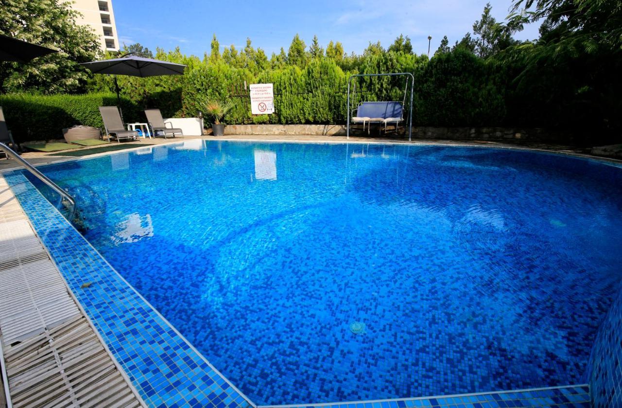 Stayinn Rainbow Houses Beachfront By Asteri Hotels Pantai Sunny Luaran gambar