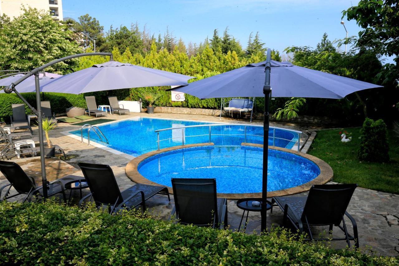 Stayinn Rainbow Houses Beachfront By Asteri Hotels Pantai Sunny Luaran gambar