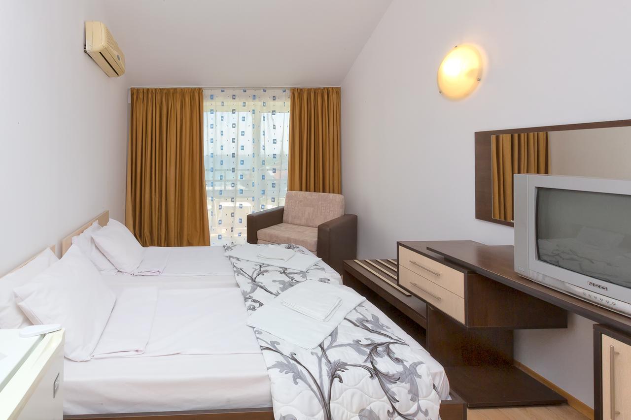 Stayinn Rainbow Houses Beachfront By Asteri Hotels Pantai Sunny Luaran gambar
